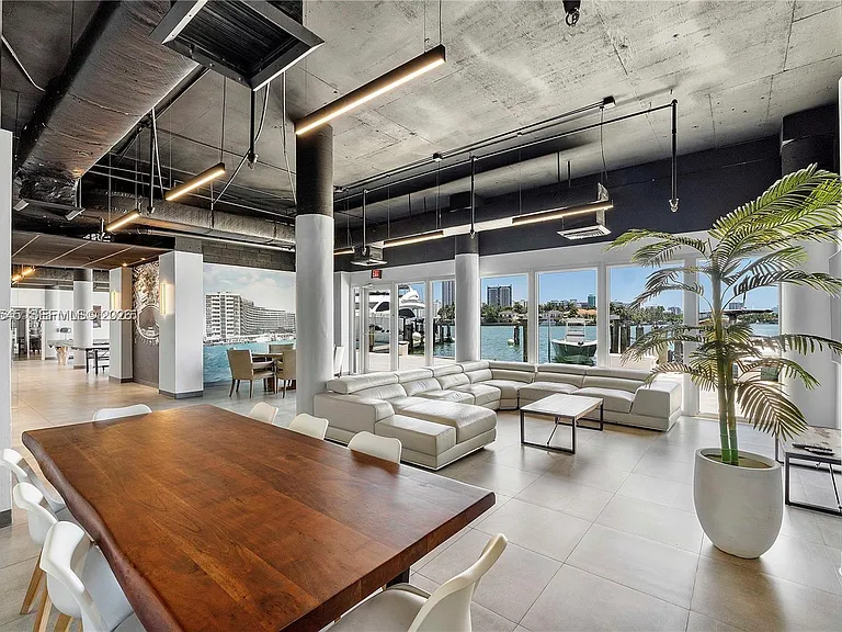 900 Bay Dr #1027 — Photo 20