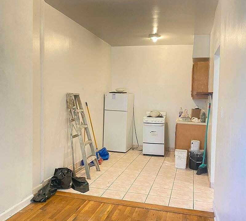 1st image of 224 W 104th St APT 4