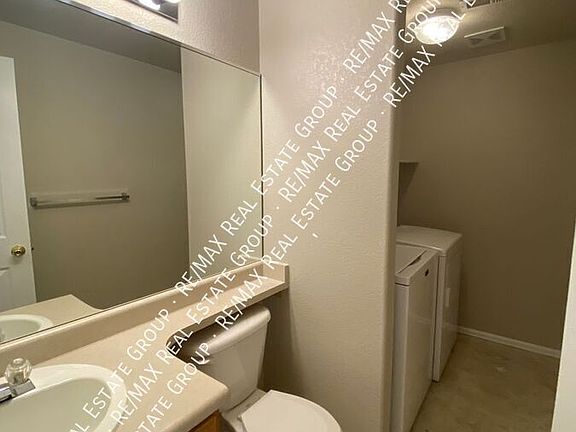 3rd image of 5639 Vermillion Bluffs Dr