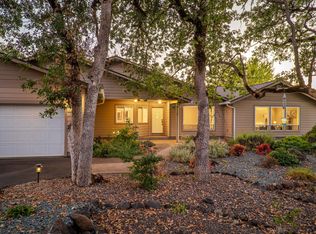 350 S Obenchain Rd, Eagle Point, OR 97524