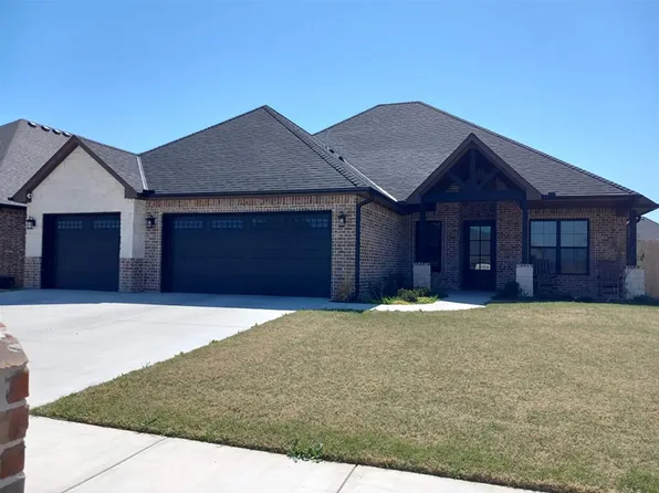 4017 NE Shenandoah Dr, Lawton, OK 73507