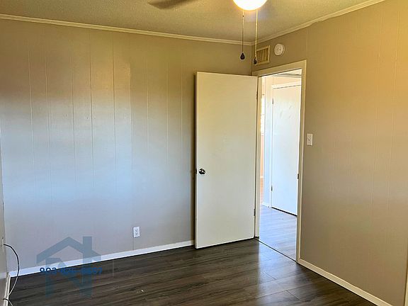 5th image of 302 Houston St #2