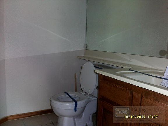 5th image of 379 Holloway Ave