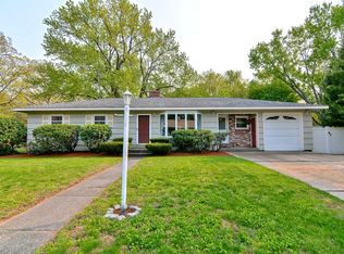 1 Janet Cir, North Grafton, MA 01536