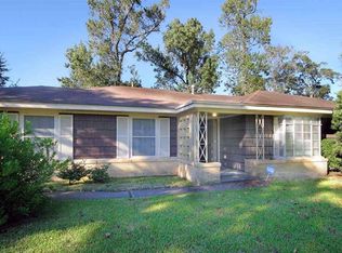 2480 Evalon St, Beaumont, TX 77702