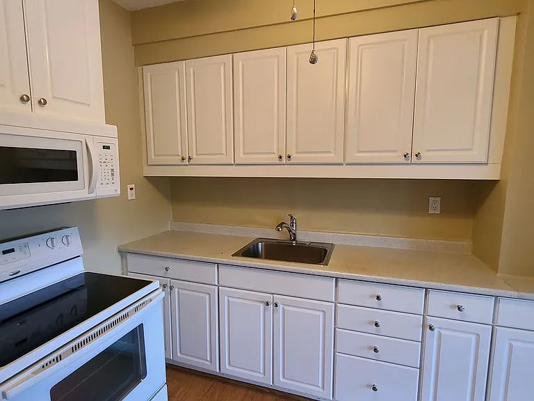 177 Brookside Ave — Photo 5