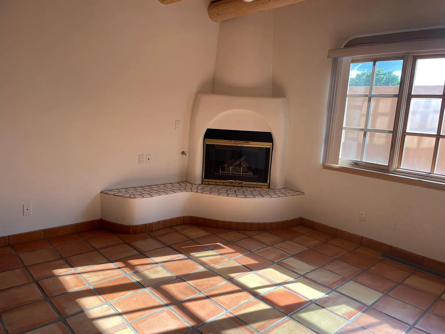 2 bed, 1168 sqft, $3,500 — Photo 2