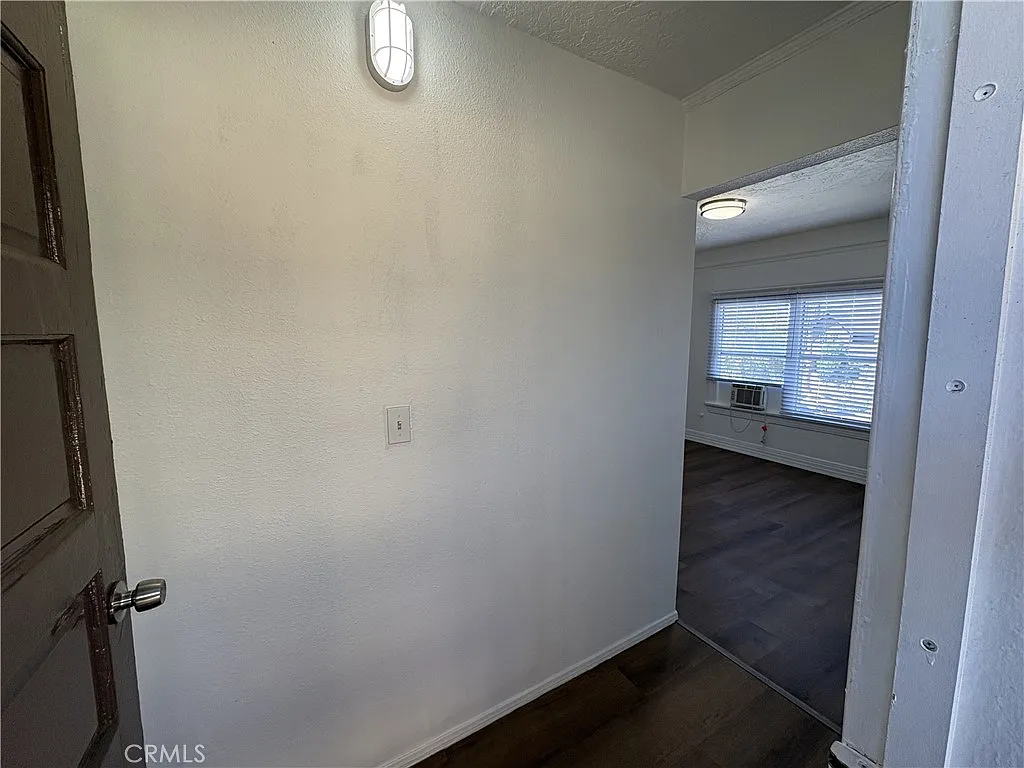 2 bed, 650 sqft, $2,600 — Photo 2