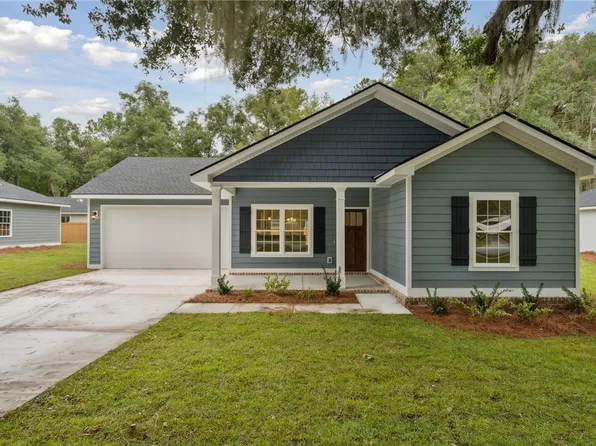 411 Pine St, Darien, GA 31305