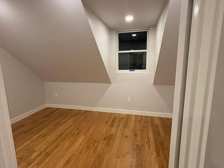 14-16 8th St #3 — Photo 4