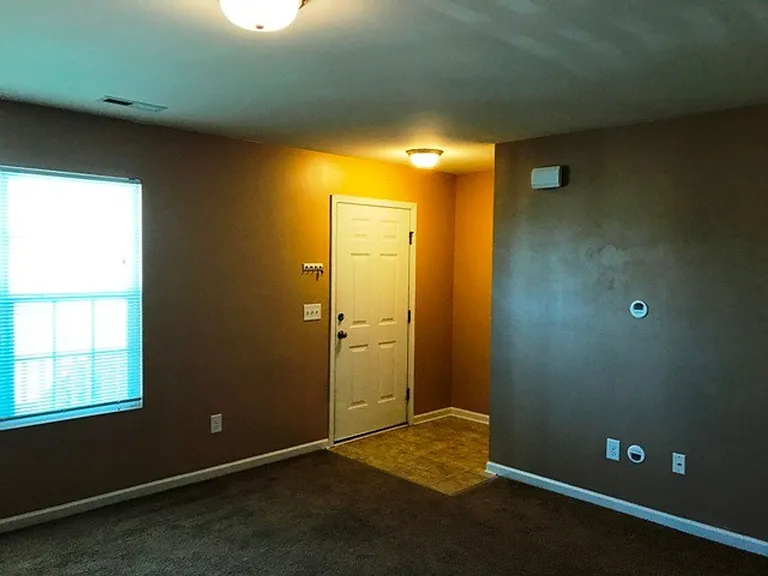 3457 Kernstown Dr — Photo 4