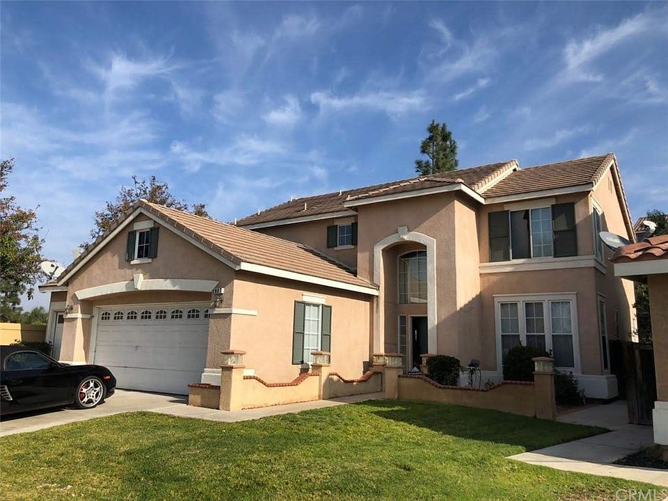 1st image of 987 Montague Cir