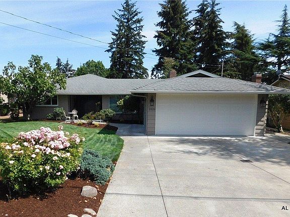 5th image of 2426 79th Ave NE