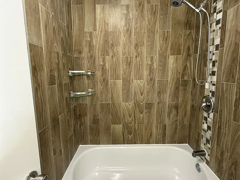 2716 Pine Cone Ln — Photo 21