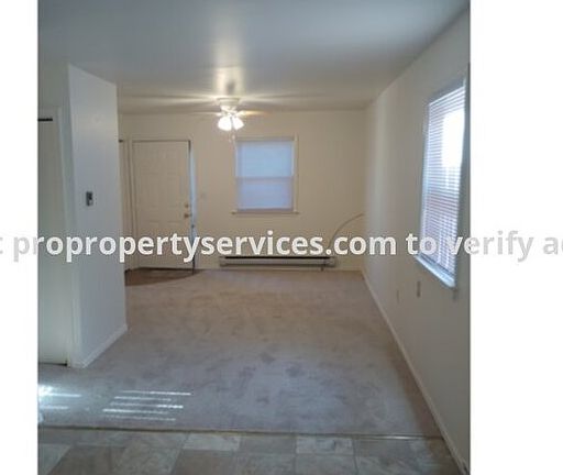 4th image of 32 W Washington St