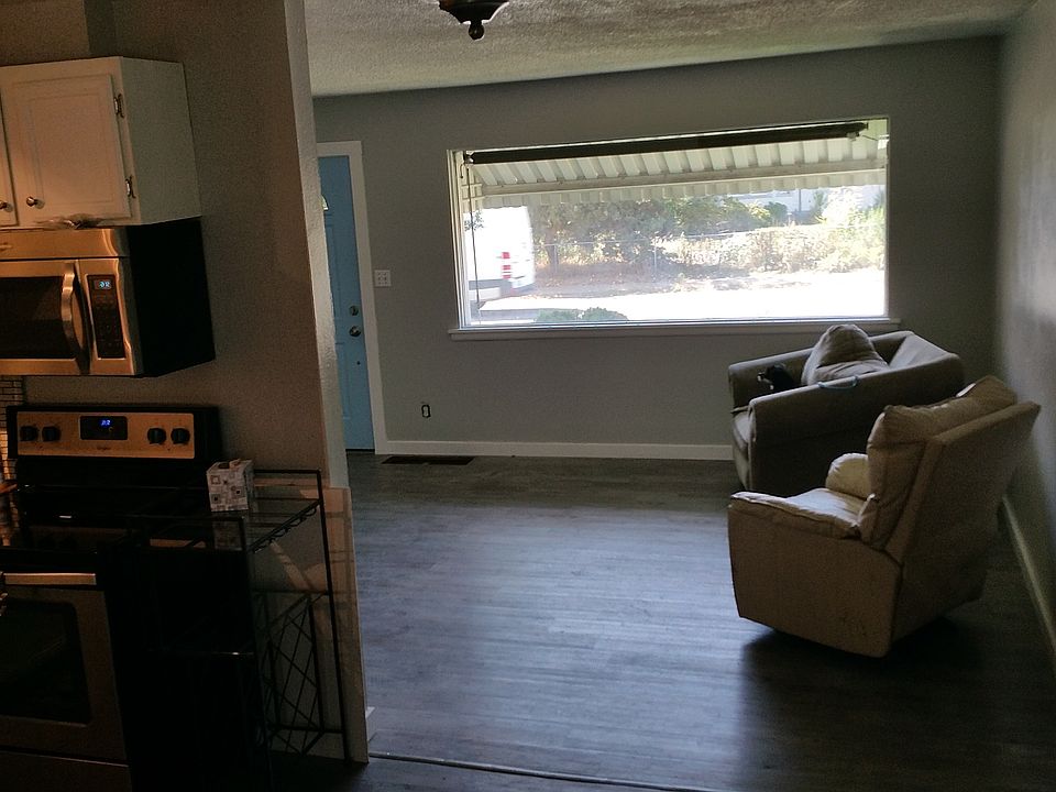 Laminate flooring