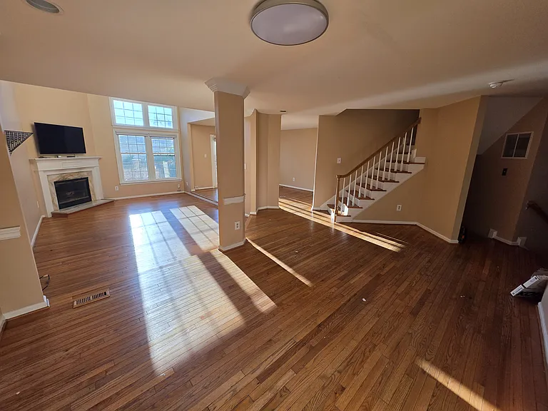 10952 Bloomingdale Dr — Photo 5