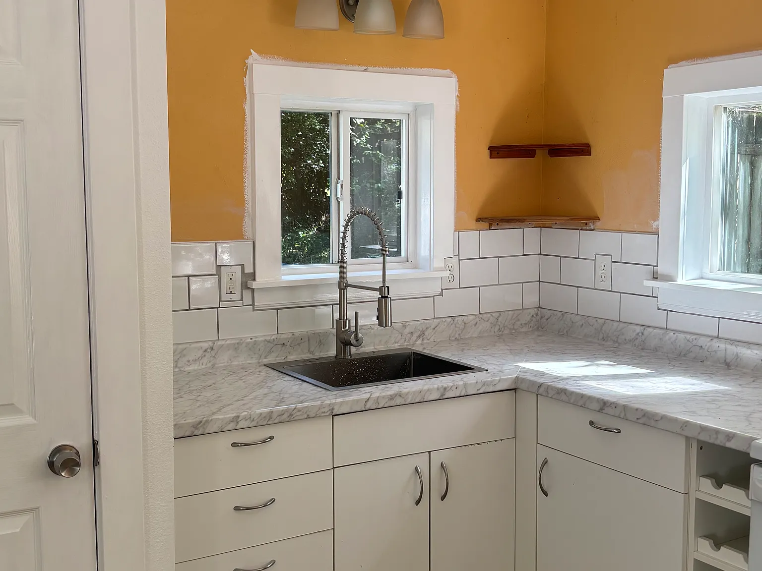 1 bed, 910 sqft, $2,300 — Photo 4