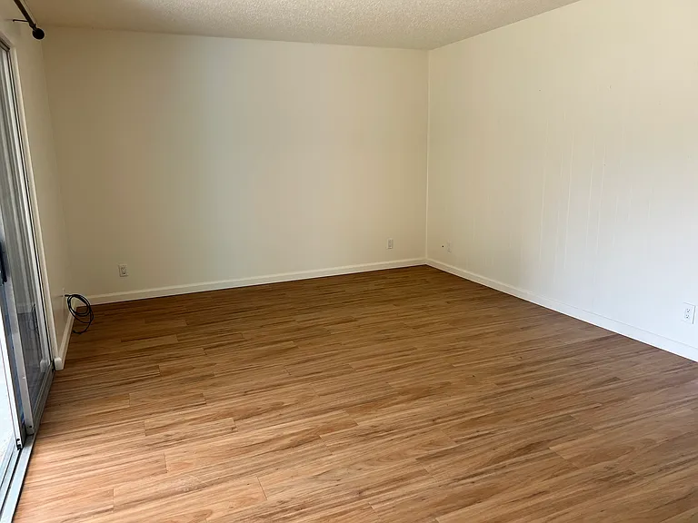 13940 Hackett St #2 — Photo 3