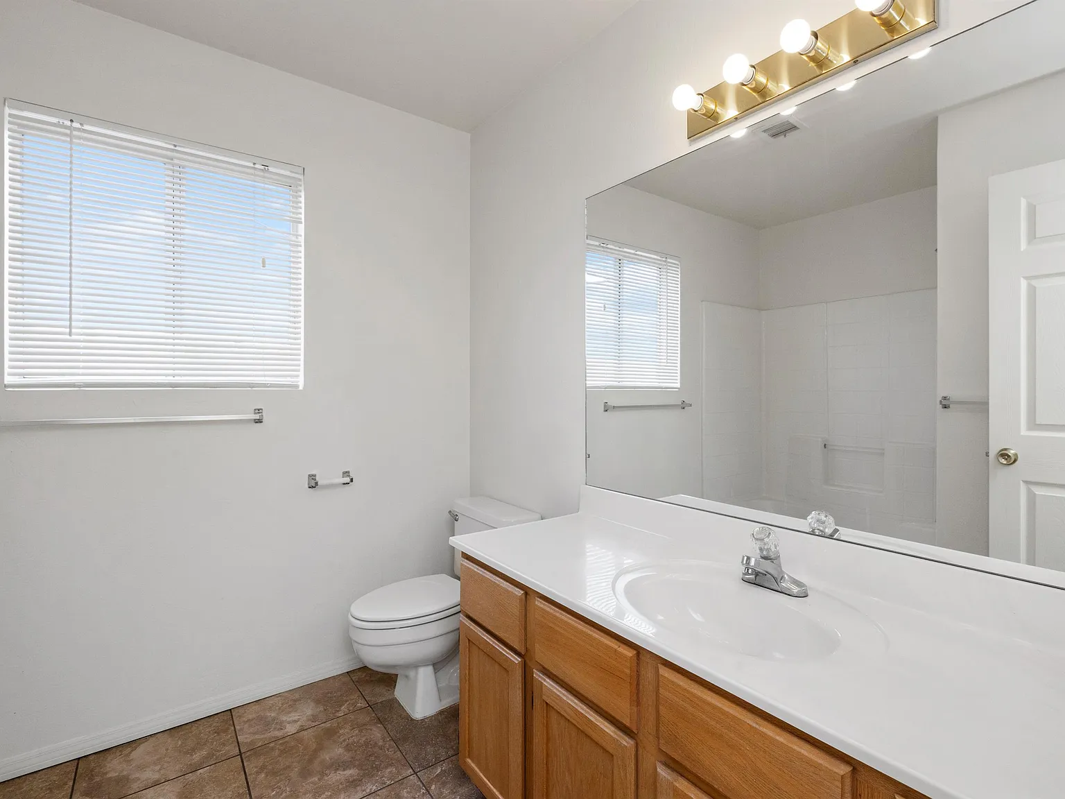 4901 North Reavis Drive - 1 — Photo 4