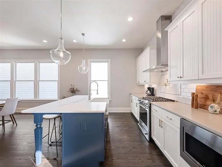 378 Bill Kennedy Way SE — Photo 15