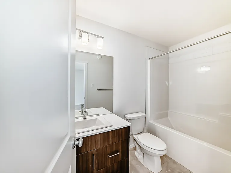 140 Chappelle Dr SW — Photo 31