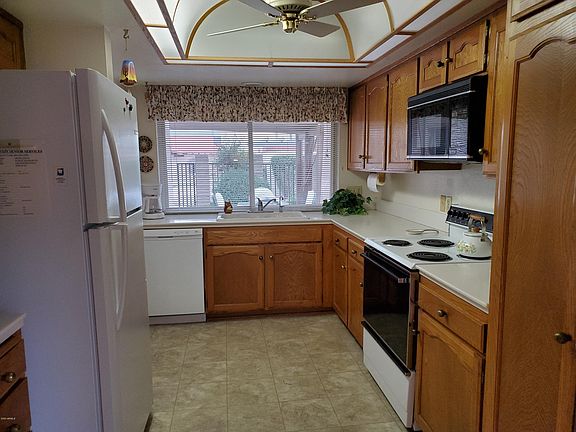 4th image of 133 Leisure World