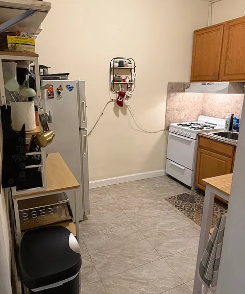 325 Bloomfield St #4AB — Photo 2