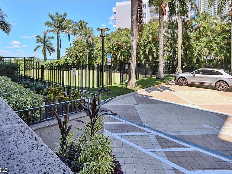 2825 Palm Beach Blvd #116 — Photo 41
