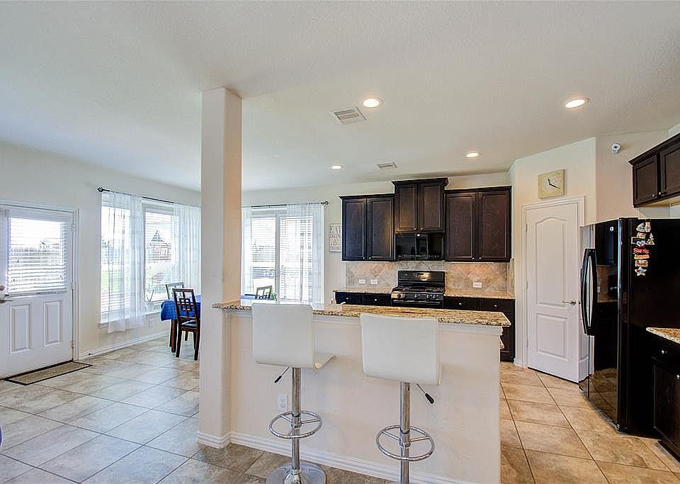 1st image of 9526 Taylor Ln