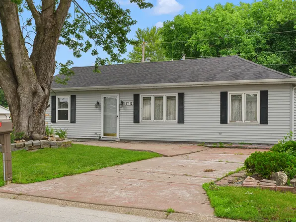 2712 W 67th St, Davenport, IA 52806