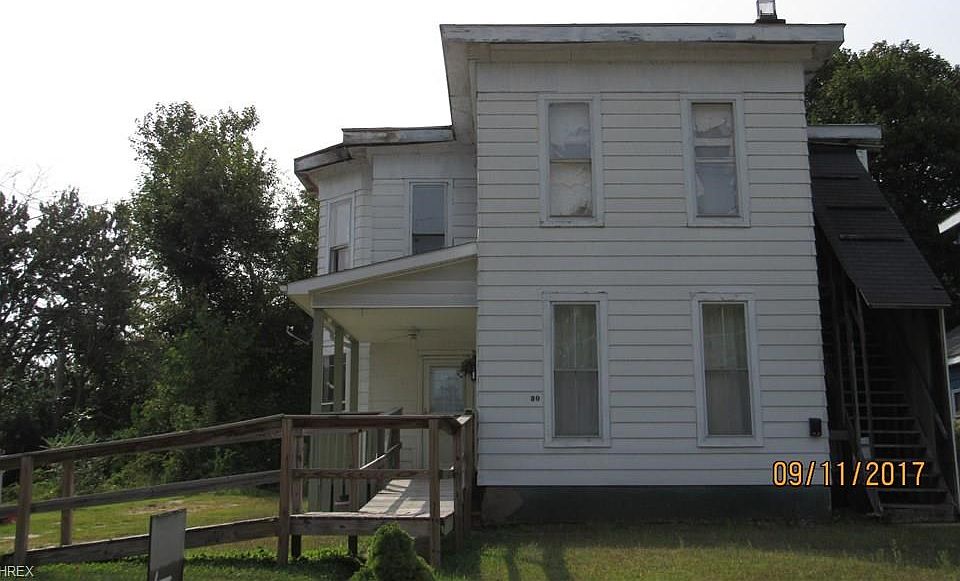 Multi-family property just East of Historic Downtown Geneva. Offers great potential for investors or anyone who might want to live in one unit and rent the other.
