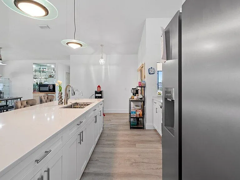 434 SW Jeanne Ave — Photo 23