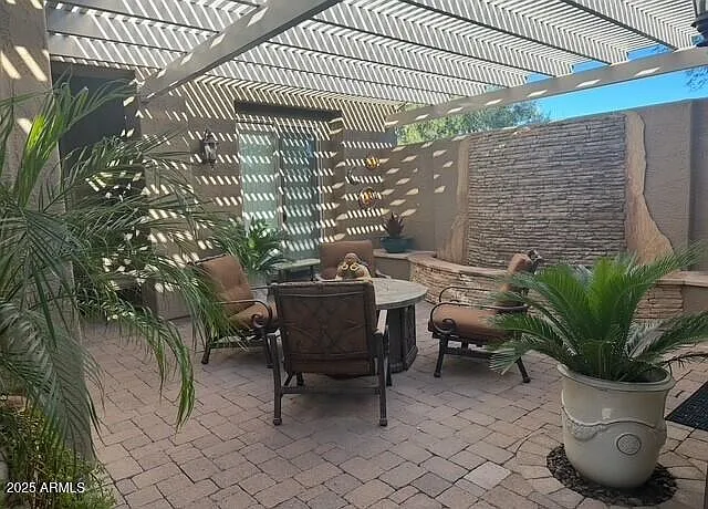 3 bed, 2351 sqft, $2,650 — Photo 3