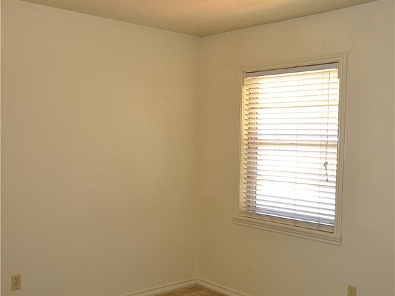 2nd image of 1803 Medina Dr #1803