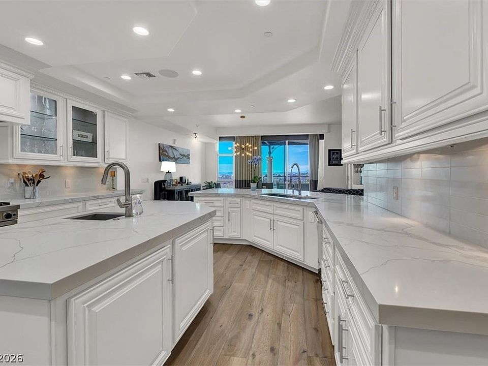 1st image of 9101 Alta Dr Unit 204