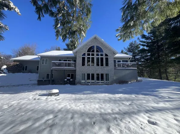 N6921 South Sandstone Drive, Mauston, WI 53948