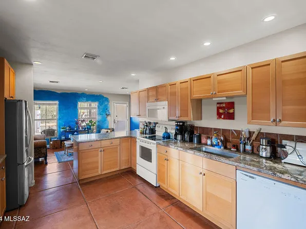 923 N Arcadia Ave, Tucson, AZ 85711