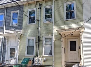 6 Evergreen Sq #11, Somerville, MA 02143