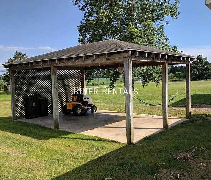 8027 George Wine Rd — Photo 3