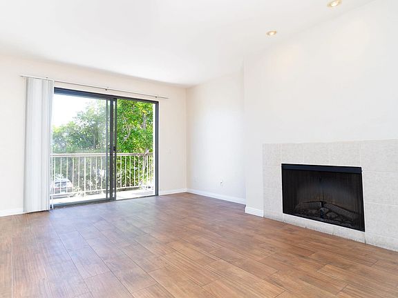 2nd image of 3584 Sunset Ln Unit 133