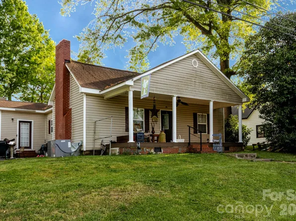 416 E Washington Ave, Bessemer City, NC 28016