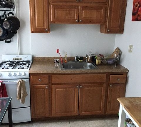 2nd image of 127 Sutherland Rd APT J