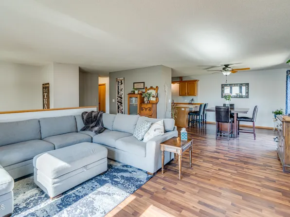 3151 N 19th St, Bismarck, ND 58503
