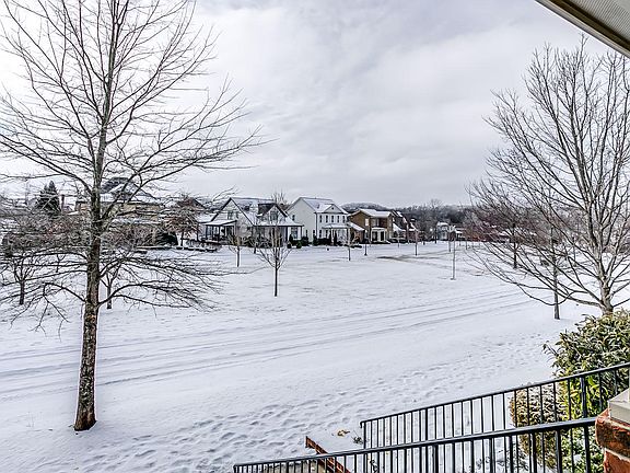 5th image of 3417 Colebrook Dr