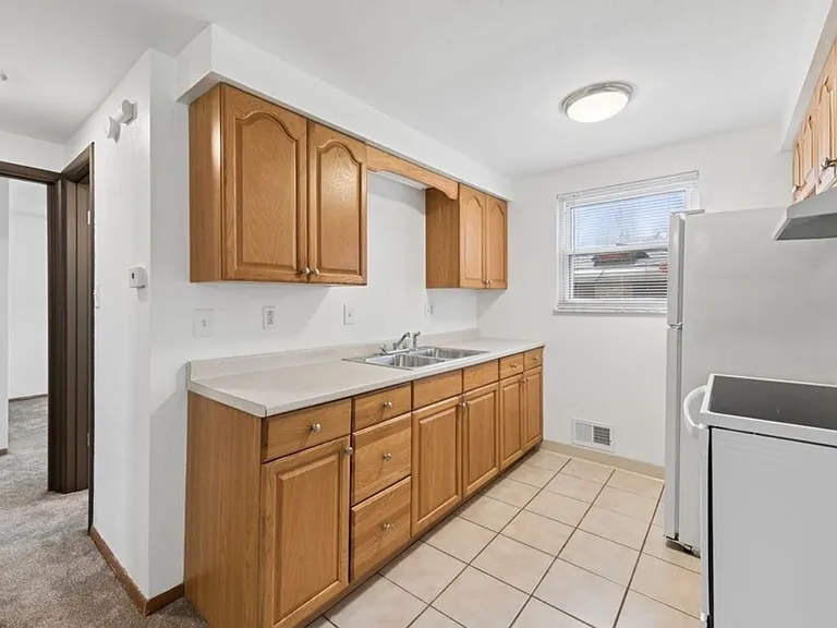 403 Homewood Ave — Photo 7