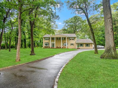 5 Linda Court, Oyster Bay, NY, 11771