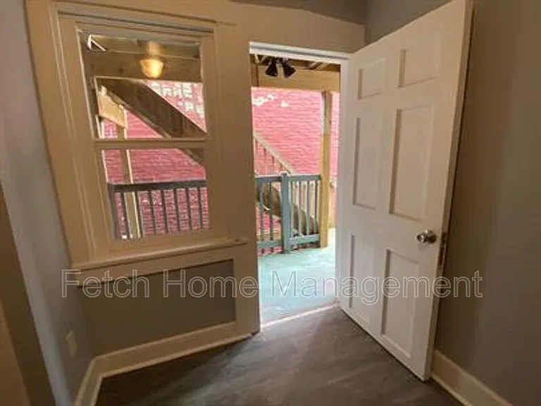 208 W Vine St #4 — Photo 5