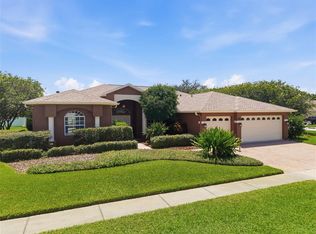 915 Vista Verde Ln, Ruskin, FL 33573