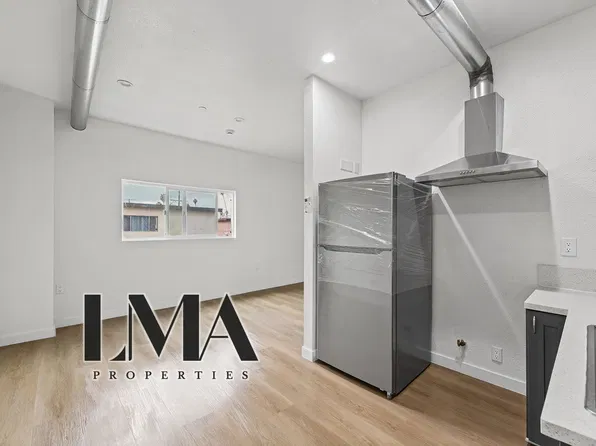 611 W 82nd St, Los Angeles, CA